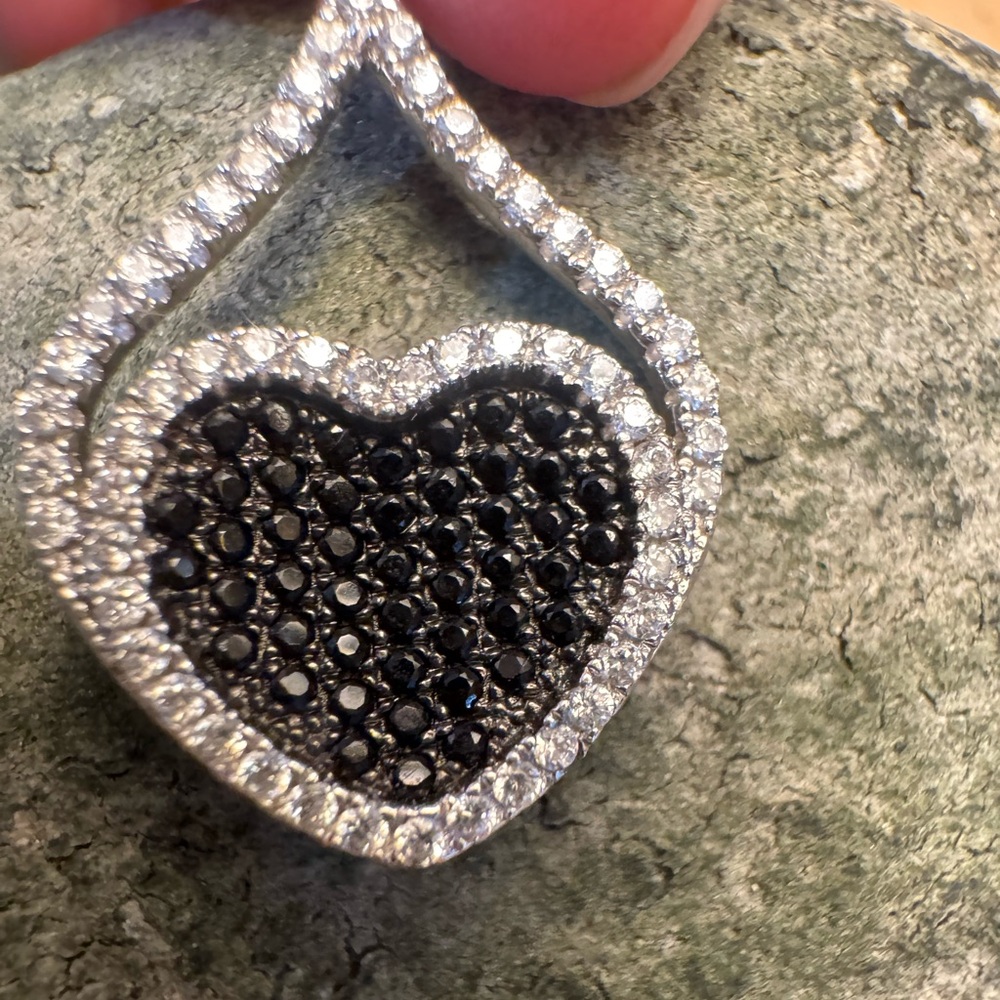 HEART PENDANT - Picture 5 of 7